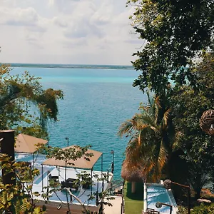 https://villas-tucan.quintano-roohotels.com